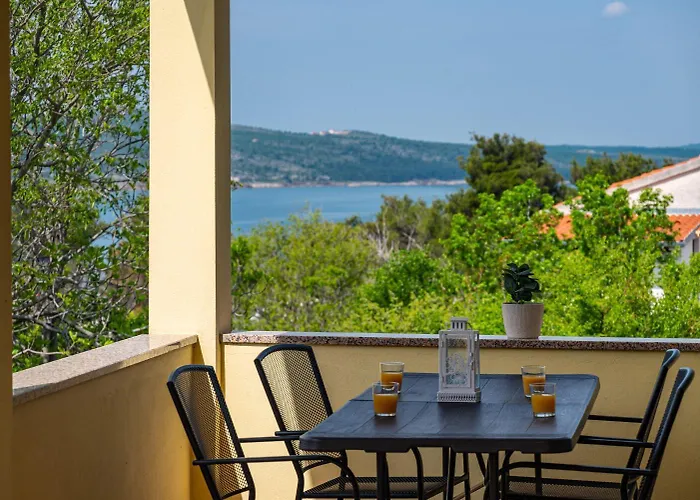 Mari Novigrad (Dalmatia)